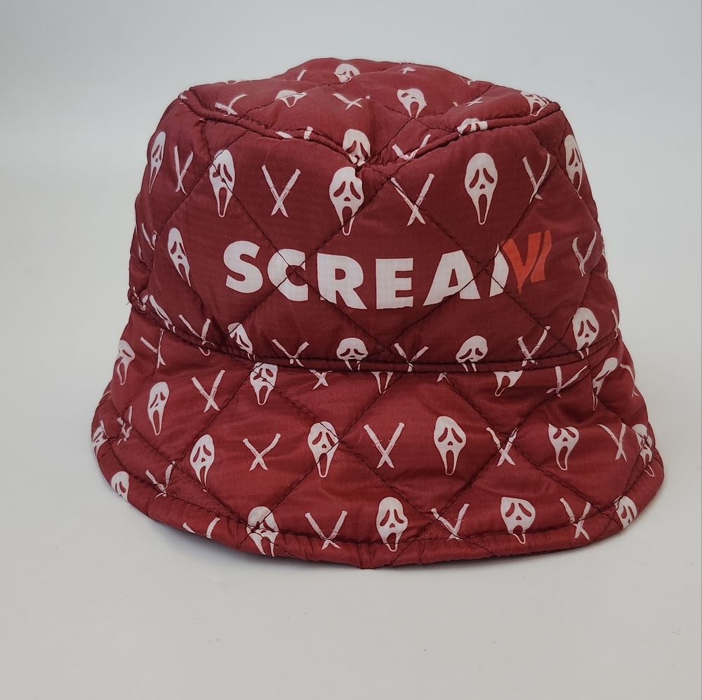 2023 Paramount Pictures Scream 4 Quilted Red Bucket Hat Ghost Face